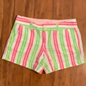Lilly Pulitzer Shorts, Green & Pink Neon stripes on White background 
Sz 2 GrUC